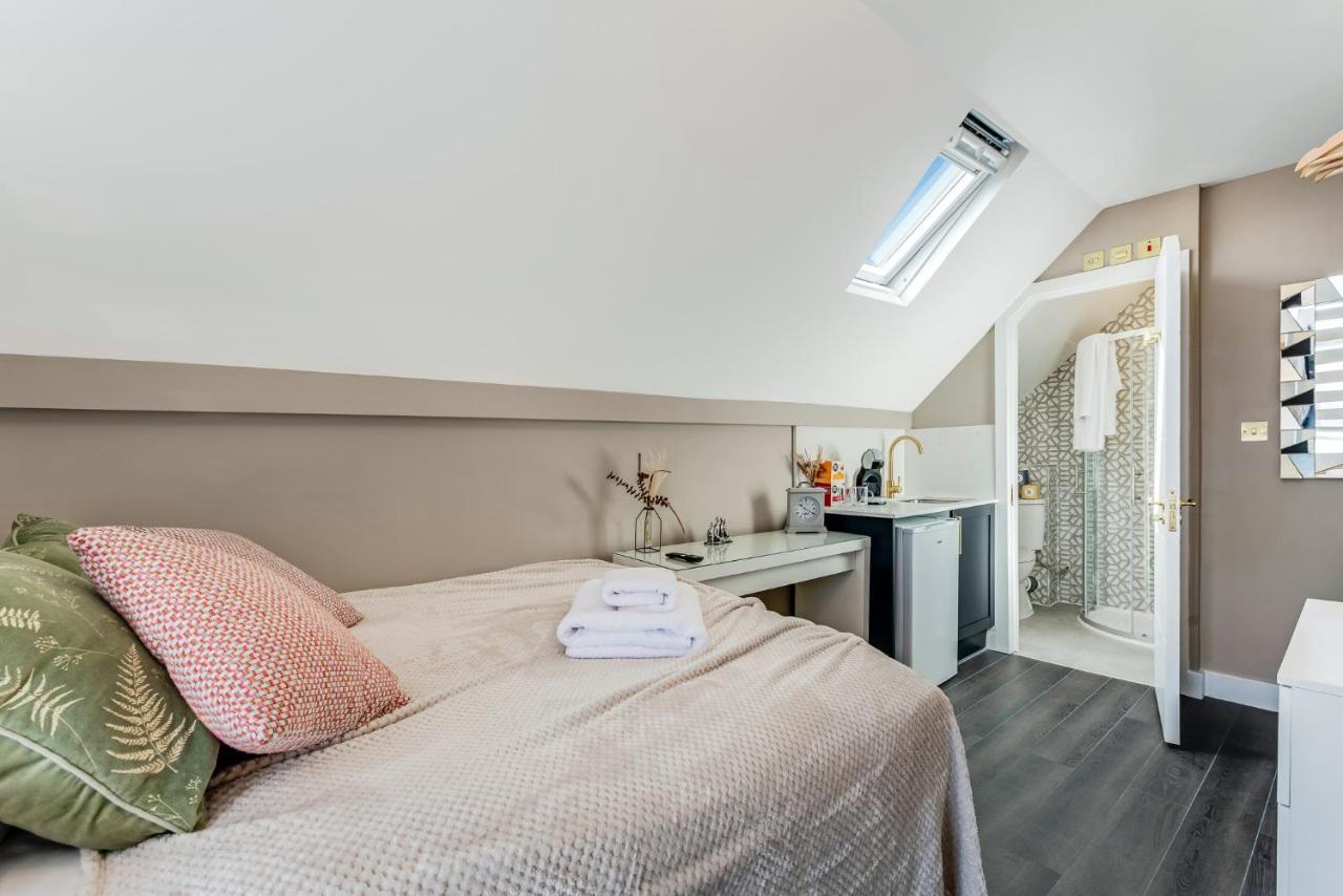 Elegant Studio - Perfect For Explorers Apartment London Exterior photo